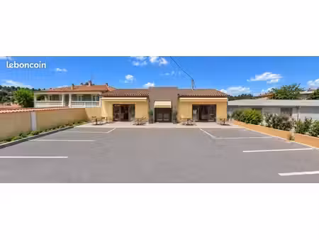 boulangerie  bureaux  fonds de commerce  informatique  pâtisserie 150 m² le beausset