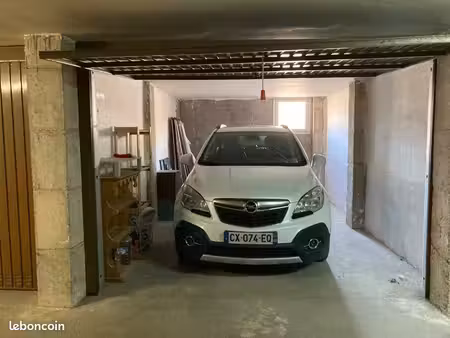 garage empuriabrava