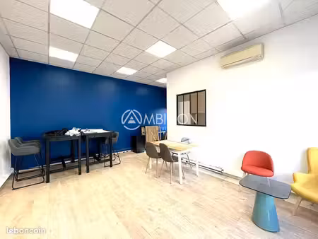 local commercial 33 m² roquebrune sur argens