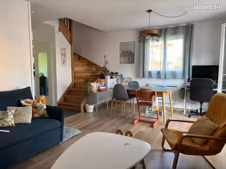 à vendre – appartement duplex lumineux de 80 m² avec terrasse  garage  parking et cave – g