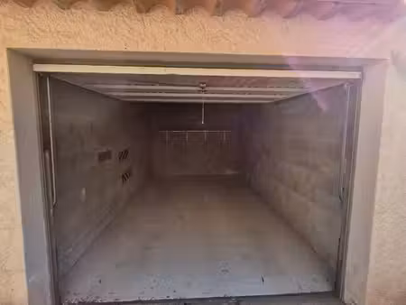 garage 15 m² à louer