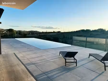villa d’architecte contemporaine 202 m² – vue panoramique  piscine miroir & prestations ha