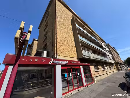 immeuble de rapport 460 m² sedan