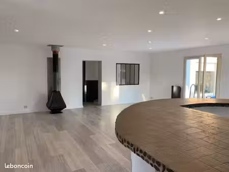 maison 5 pièces 150m2