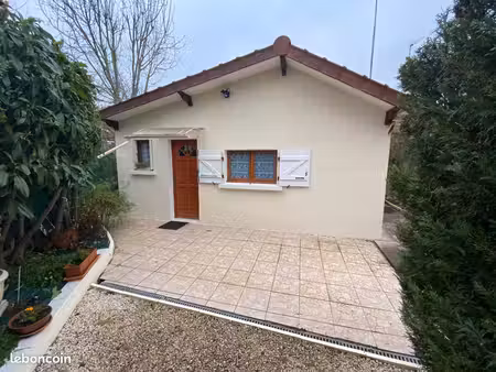 studio 1 pièce 20 m²