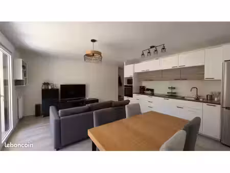 appartement 4 pièces 81 m² avec loggia – 3 chambres – massy vilgénis – parking