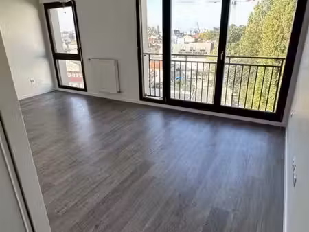 2 pièces moderne sur les toits de villejuif