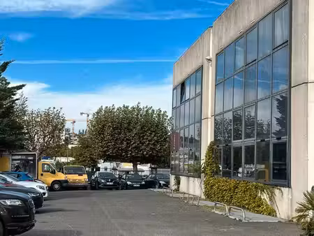 les ardoines – local d’activité / bureaux 600 m² – rdc