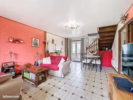 maison 5 pièces 104 m²