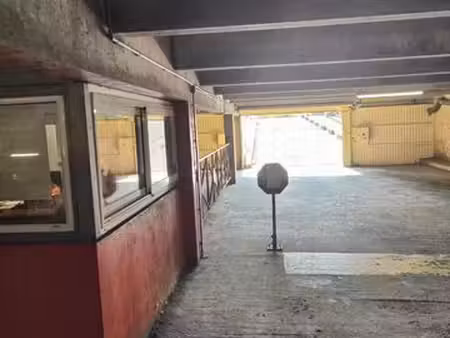 parking sécurisé sous terrain