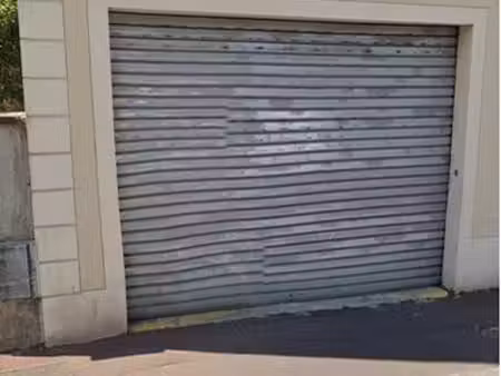 entrepôt de stockage /dépôt de 290 m2