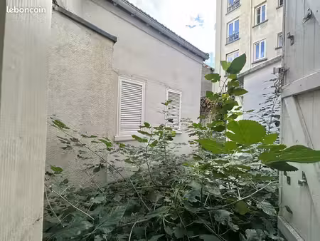 studio 1 pièce 14 m²