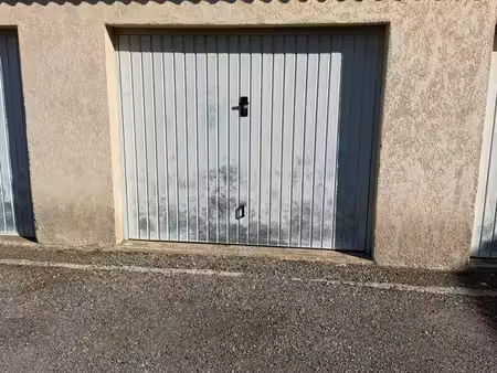 garage  box