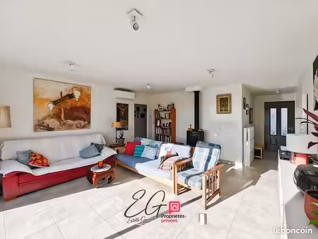villa 5 pièces 115 m²