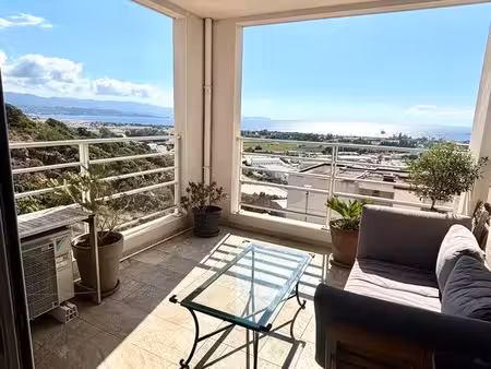 loft/t2 52 m² – terrasse 10 m² – vue mer