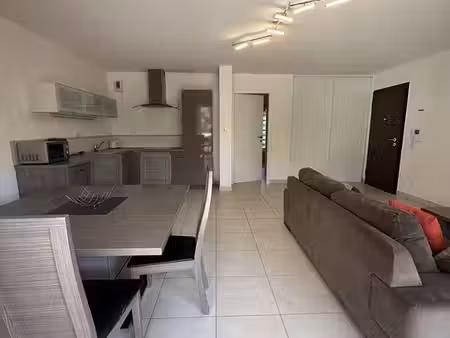 superbe appartement t3 meublé