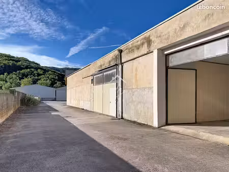 parking/box 34 m² saint-affrique