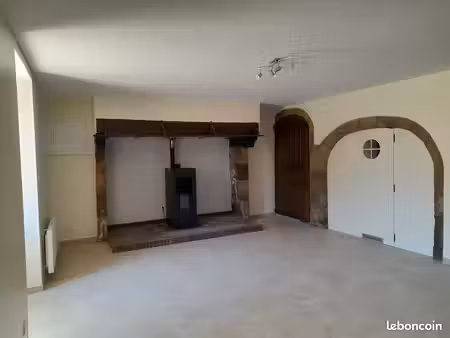 location maison t2 ceignac