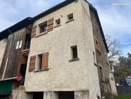 immeuble 8 pièces 231 m²