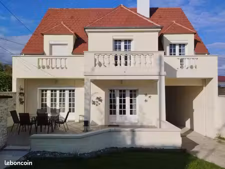 immeuble 10 pièces 280 m²