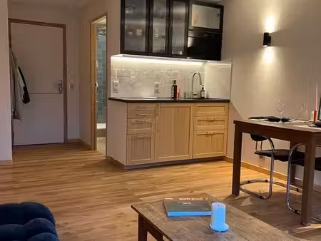 2 pièces rénové  proche mer  piscine  balcon sur jardin  proche deauville