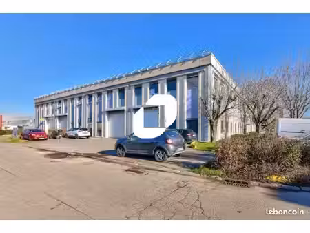 local d'activité 3 970 m²
