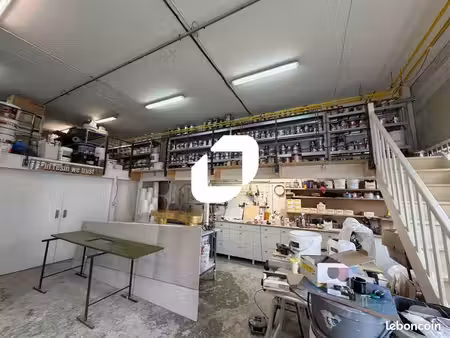 local d'activité 310 m²