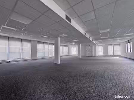 bureau 204 m²