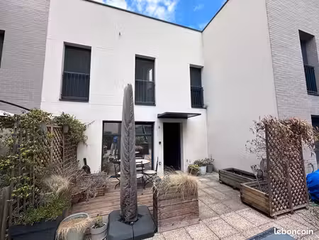 duplex comme une maison à bagneux