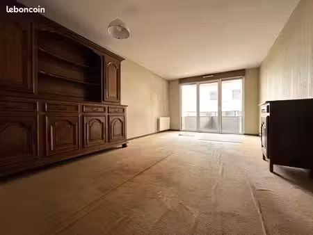 appartement 3 pièces 77 m²