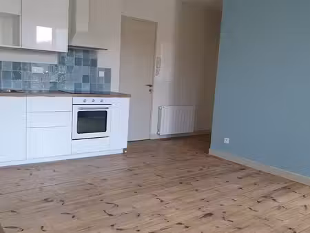 appartement t2 refait à neuf