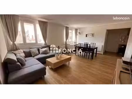 appartement 3 pièces avec terrasse de 15 m² – fresnes centre-ville