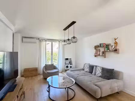 maison rénovée – dpe a – 3/4 chambres – tout à pied
