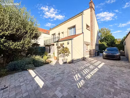 maison 6 pièces 182 m²