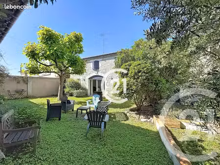 maison de village 5 pièces 157 m²