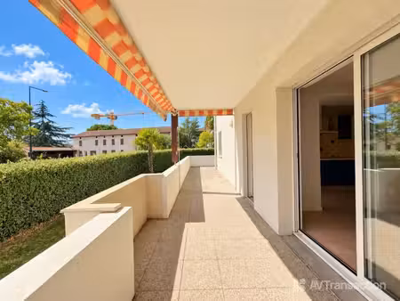 appartement t4 de 82 m² avec grande terrasse de 35 m²