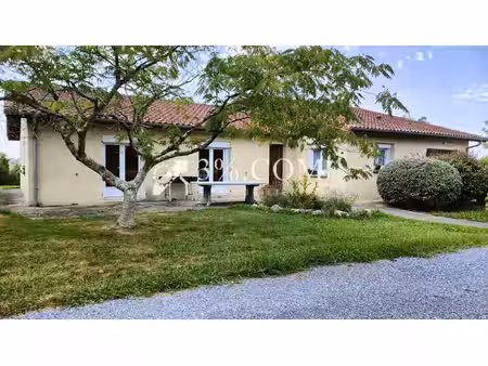 maison 4 chambres 2700 m2 de terrain