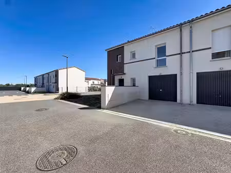 longages – villa récente de 83 m² – 3 chambres – garage