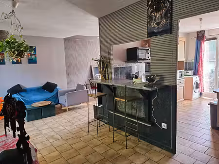 maison de 3 pieces + s-sol sur + de 880 m2 de terrain -clim
