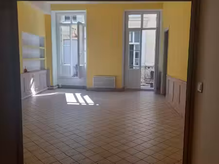 a vendre coeur des chartrons a 2 pas du cours portal