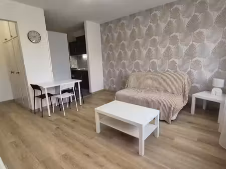 haguenau - 2p meublé de 27 05 m2 - refait a neuf
