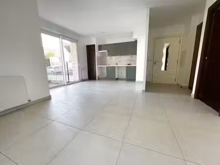 bel f2 avec jardin