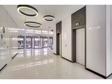 location bureaux 171m² à 2323m²