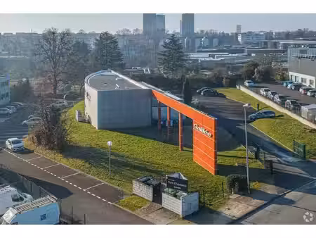 location bureaux 13m² à 496m²