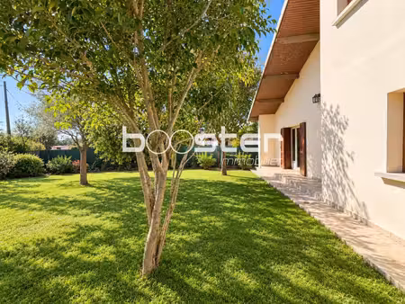 maison familiale de 5-6 pièces sur parc arboré de 1064 m² avec piscine à eaunes