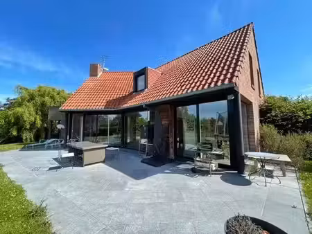 location maison 7 pièces 192 m² à mérignies (59710)  2 500 €