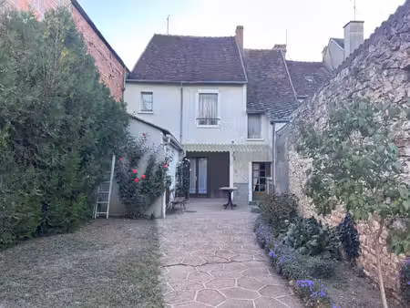 a vendre - maison t5 avec garage  jardin et dépendance à sai