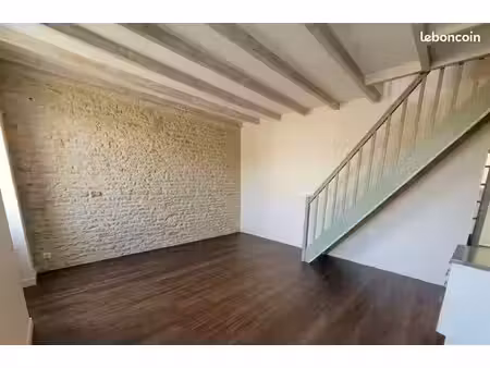 maison en pierre 60 m² avec cour et garage - 25 min d'angoulême