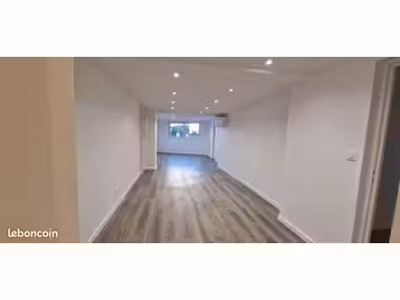 bel appartement climatisé avec extérieur