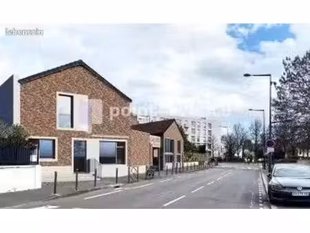 local commercial 316 m²